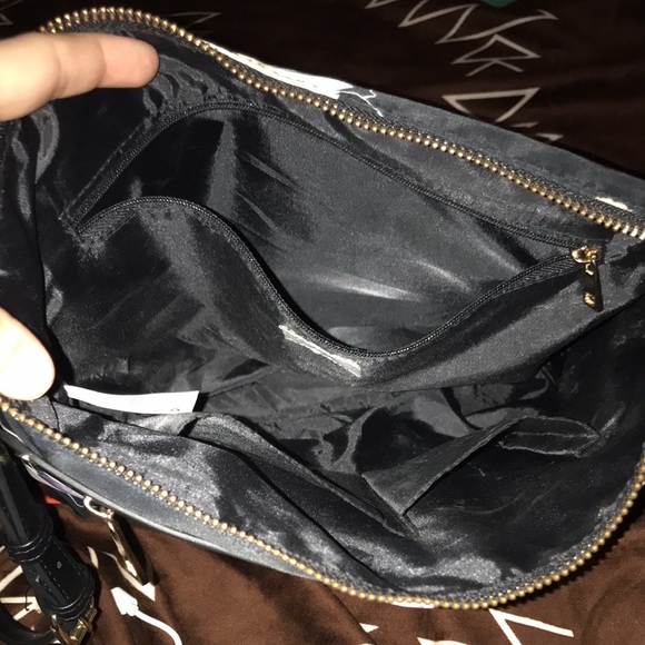 (2) total side bags *WILL SEPARATE :) - Picture 6 of 8